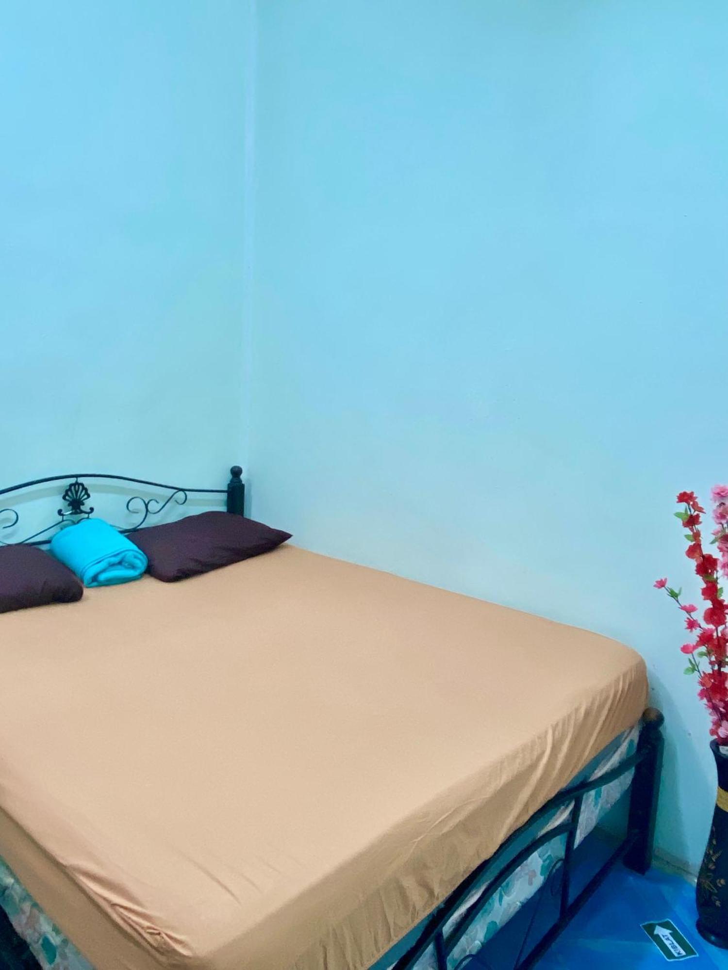 Umi Homestay Batu Buruk Куала-Тренгану Екстер'єр фото